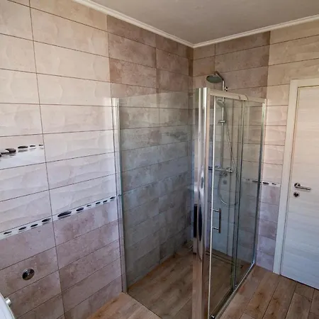 Anita וילה פולה